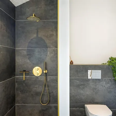 Kamile - 500m From The Sea By Interhome