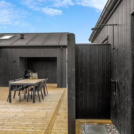 Kamile - 500m From The Sea By Interhome